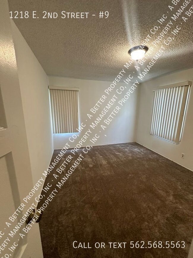 Building Photo - 1218 2nd St