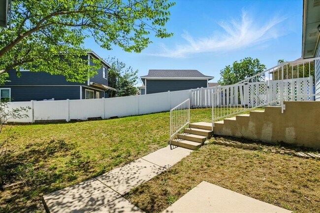 Building Photo - 508 Crater Lake Dr