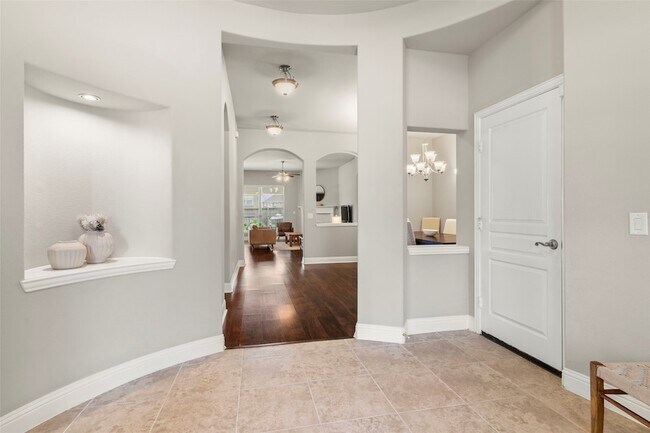 Building Photo - 1323 Lantern Faith Dr