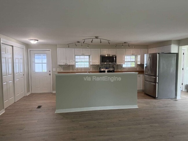 Building Photo - 17719 Carthage Ave