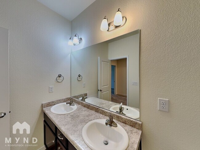 Building Photo - 887 E 98th Ave