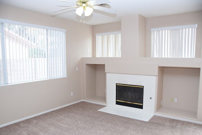 Building Photo - 7729 Paseo Vista Dr