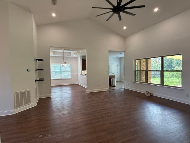 Building Photo - 10510 Dunmore Dr
