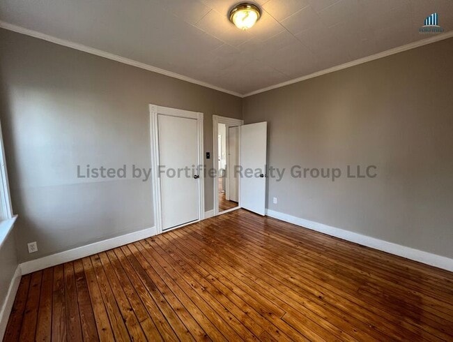 Building Photo - 19 Malvey St