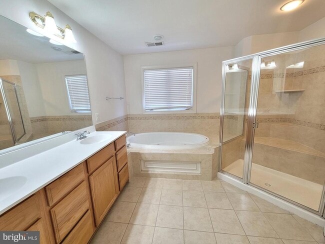 Building Photo - 1509 Rutland Way