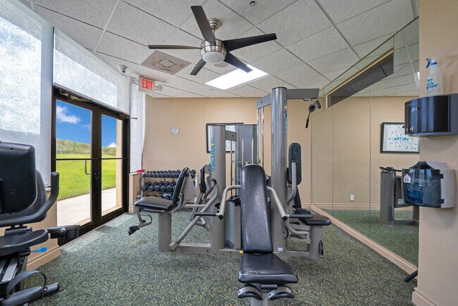 Building Photo - 9550 S Ocean Dr