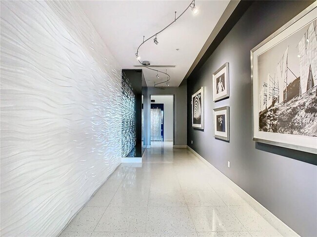 Building Photo - 260 S Osceola Ave
