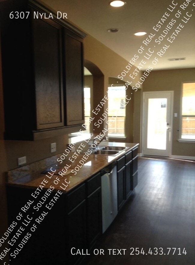 Building Photo - 6307 Nyla Dr