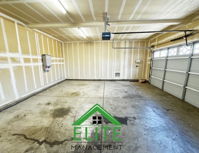 Building Photo - **SOLAR PANELS AND FORMER MODEL HOME!!**