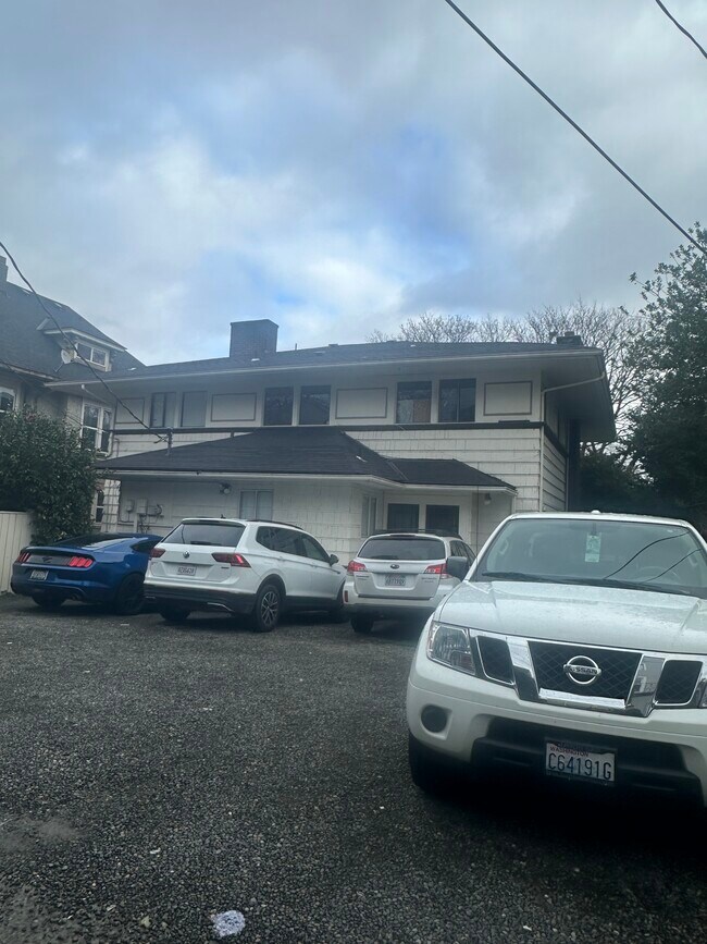 Building Photo - 5011 18th Ave NE