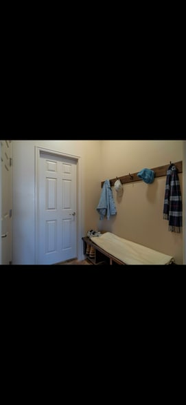 Building Photo - 3011 E Crimson Ridge Dr