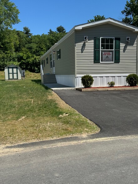 Building Photo - 90 Terrace Ct
