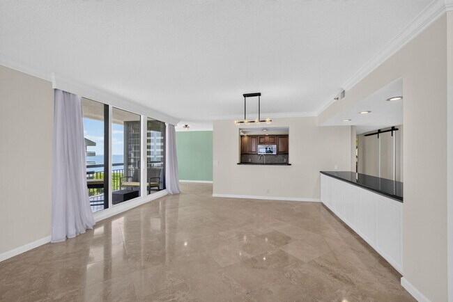 Building Photo - 4000 N Ocean Dr