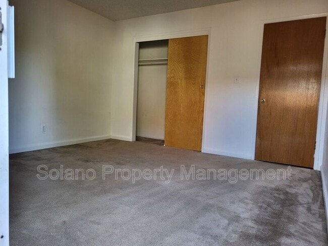 Building Photo - 1239 Ohio St