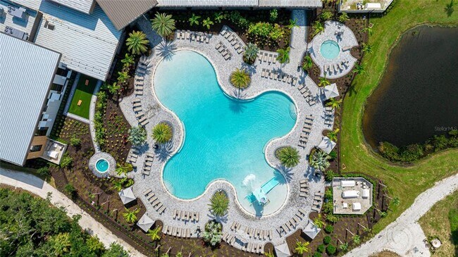 Building Photo - 8440 Skye Rnch Blvd