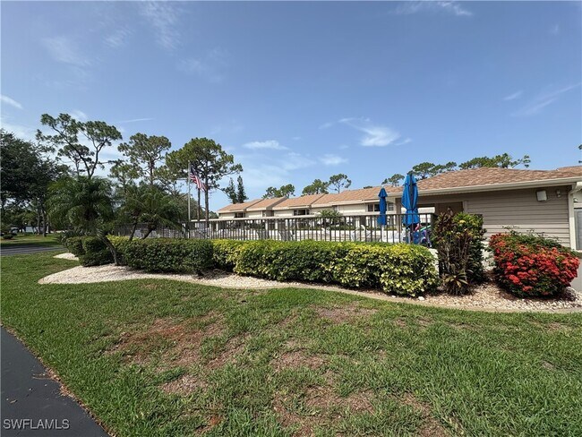 Building Photo - 5665 Trailwinds Dr