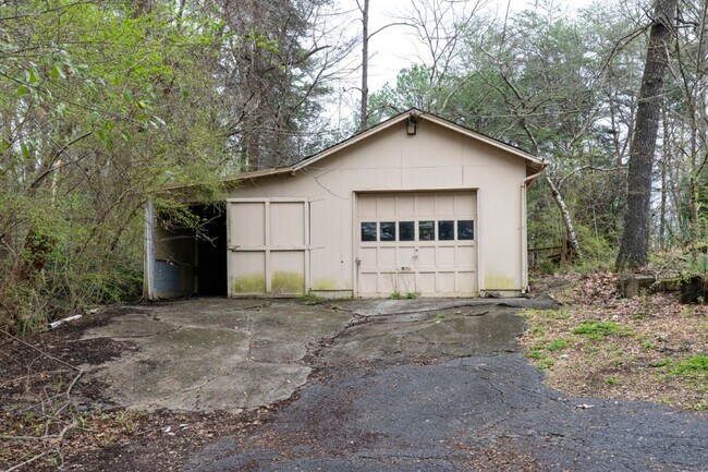Building Photo - 747 17th St
