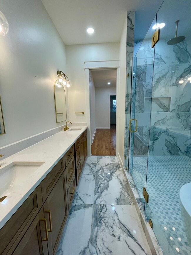 Building Photo - 323 50th Ave N