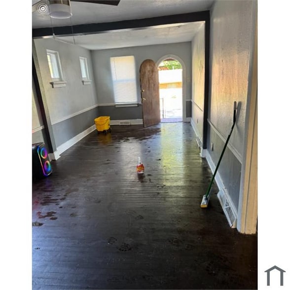 Building Photo - 7316 Park Dr