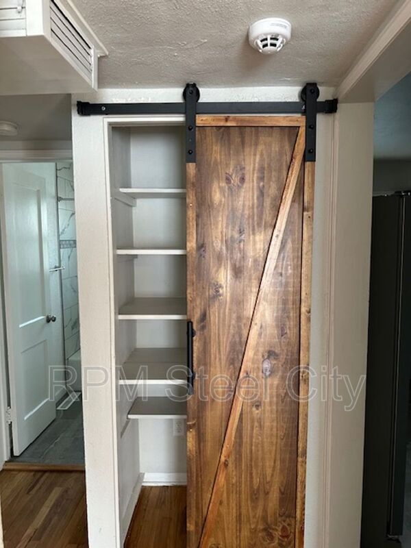 Building Photo - 2410 St Clair Ave.