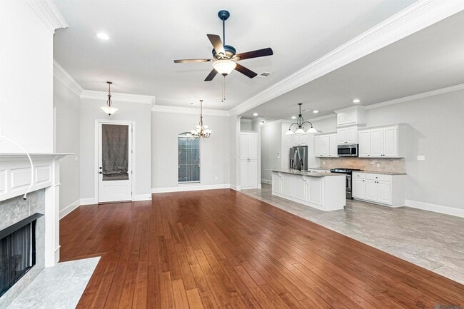 Building Photo - 8231 Valencia Ct