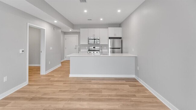 Building Photo - 475 Communipaw Ave