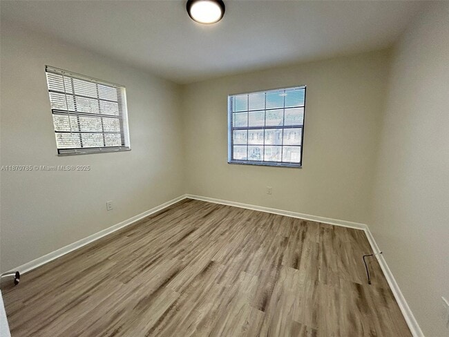 Building Photo - 11047 SW 154th Ct