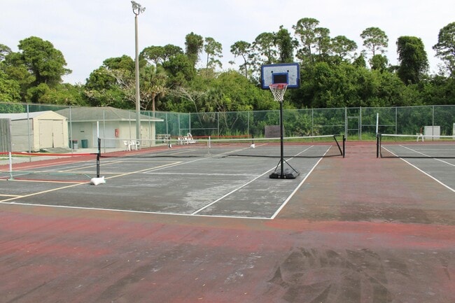 Building Photo - 30 Lake Vista Trail