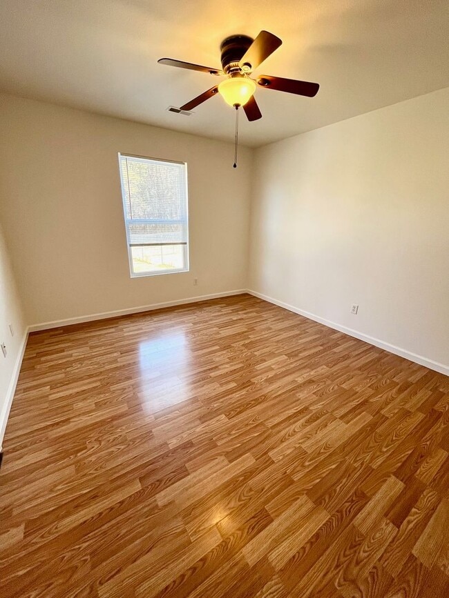 Building Photo - All Inclusive Duplex - 2 Bedroom; 1.5 Bathroom