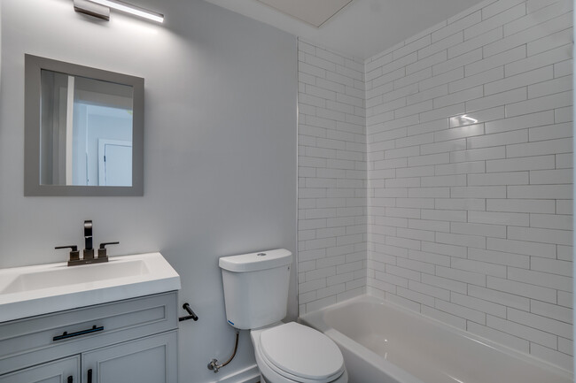 Building Photo - 3126 16th St NW