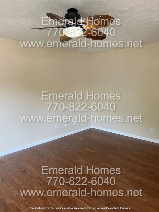 Building Photo - Now Ready!!! 3 bedroom home in sought out Austell city!!!