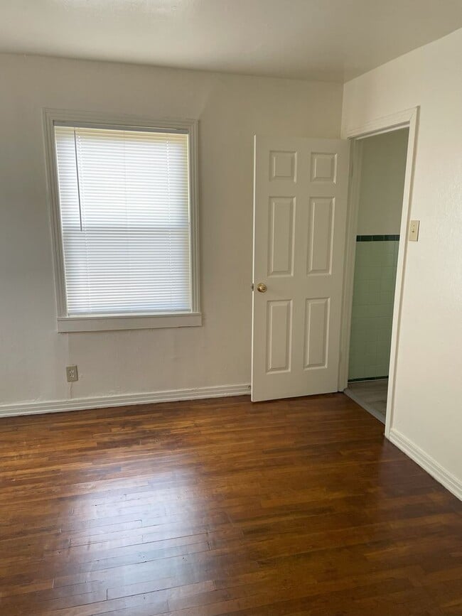 Building Photo - Move in Ready - S. 53rd St Temple Texas