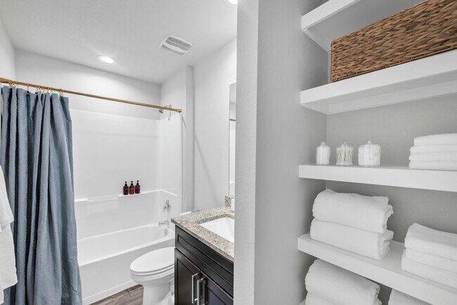 Building Photo - 2785 Eltonne Gdns Dr