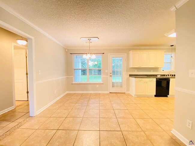 Building Photo - 202 Chimney Rock Rd