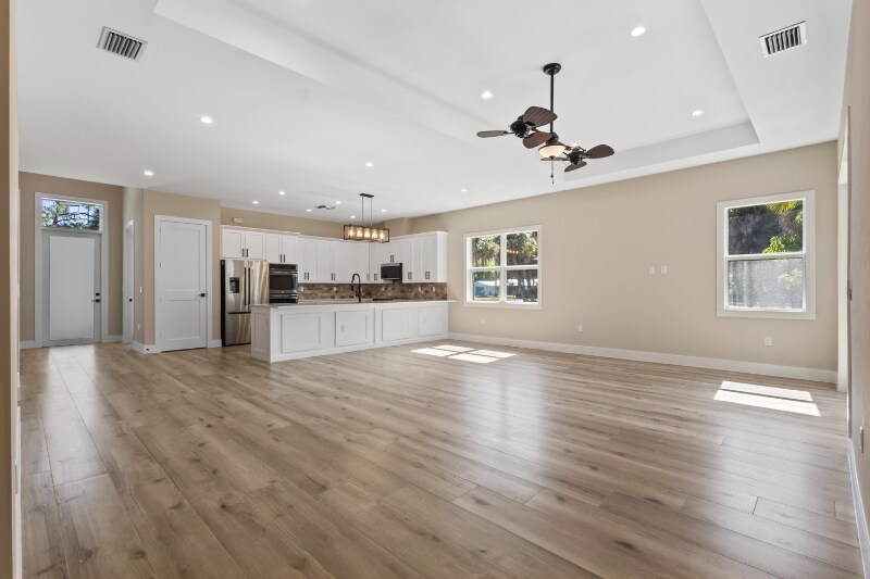 Building Photo - 4261 Kathy Ave