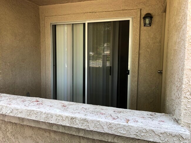 Building Photo - 2325 Del Mar Way # 103