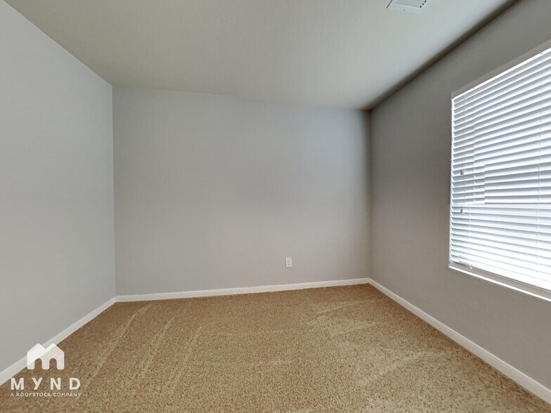 Building Photo - 1811 Artem Ct