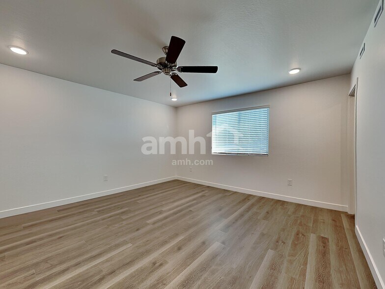 Building Photo - 9745 W Luxton Ln