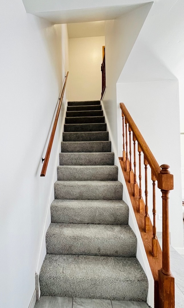 Building Photo - 1486 W Jefferson Ave