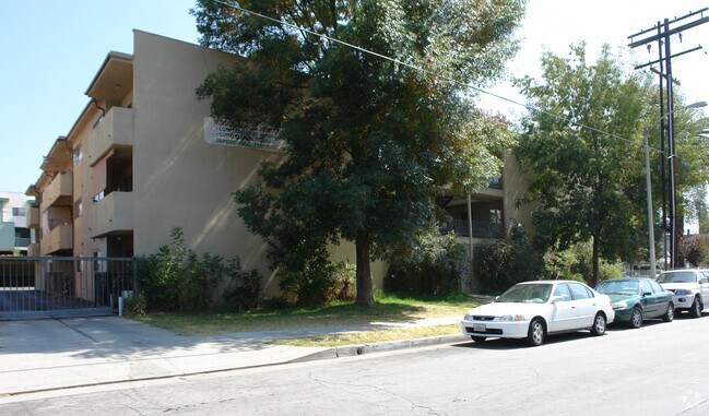 Building Photo - Parke Pasadena