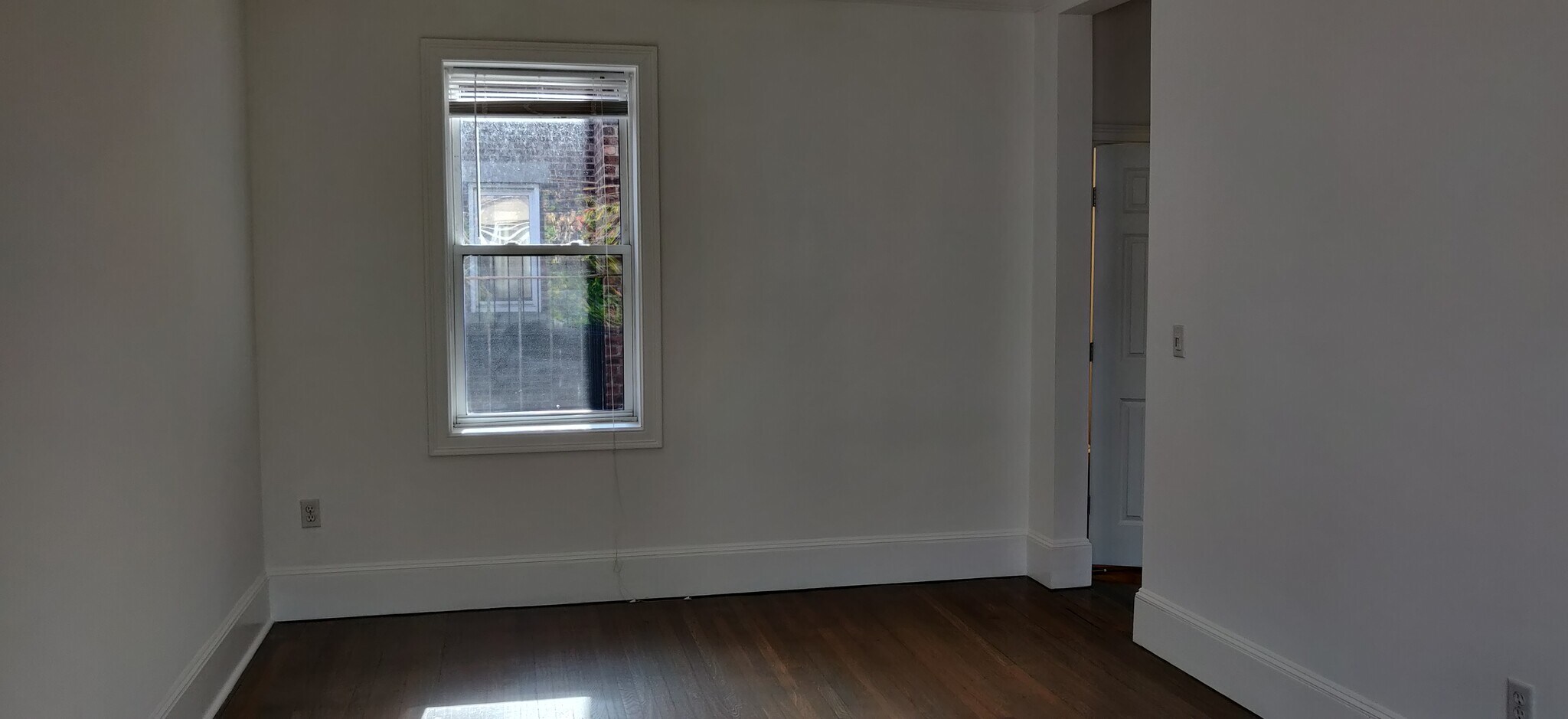 Building Photo - 109 Queensberry St