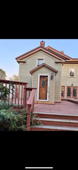 Primary Photo - 1190 Quinnipiac Ave