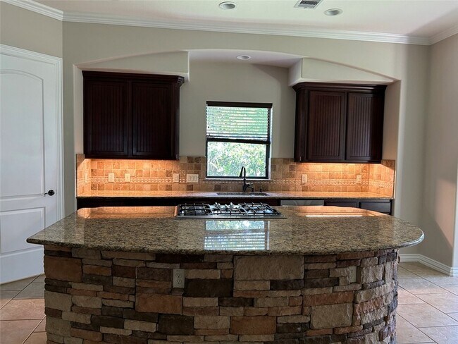 Building Photo - 101 Silverwood Ranch Estates