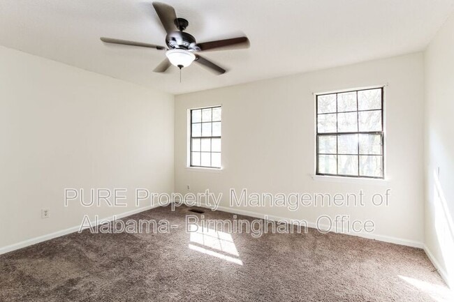 Building Photo - 2258 Cheshire Dr