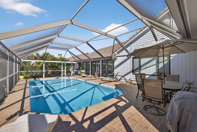 Building Photo - 168 Thornton Dr