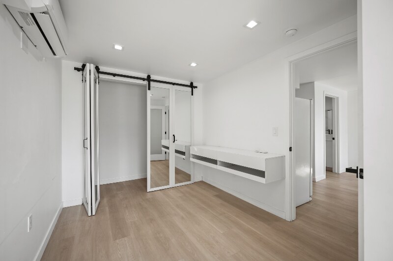 Building Photo - 1139 Bellevue Ave