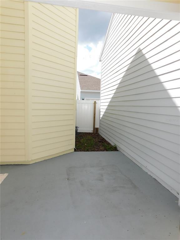 Building Photo - 5156 NW 21st Dr