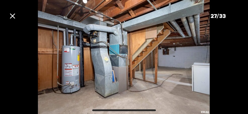 Building Photo - 1243 E Dover Ct