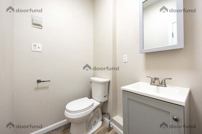 Building Photo - 3 Lyman St