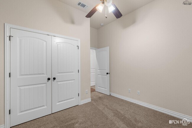 Building Photo - 4824 Olivia Ln